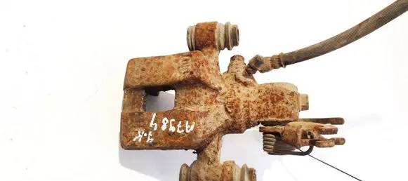 KIA Carens I Rear brake caliper