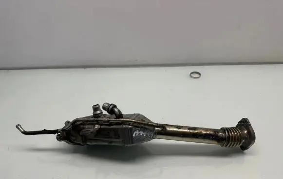 BMW 5 G30 G31 EGR valve cooler 8576473 21840B0E 857647302