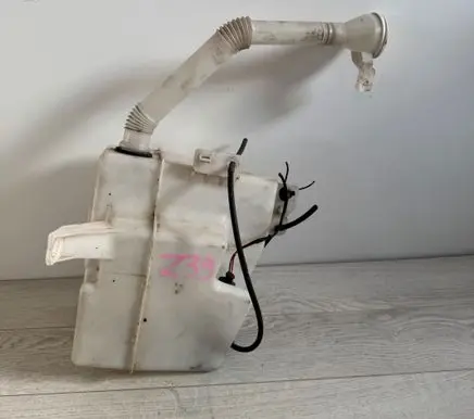 Citroen C-Crosser Windshield washer fluid reservoir/tank P7142P7144