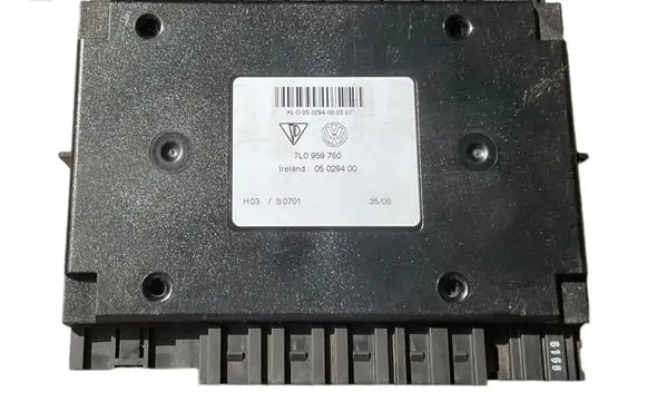 Volkswagen Touareg I Seat control module 7L0959760 05029400