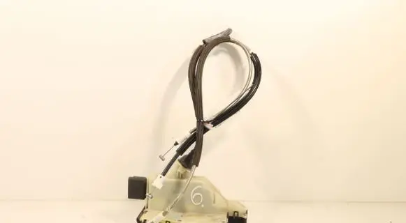 Citroen C4 I Rear door lock 9685351980