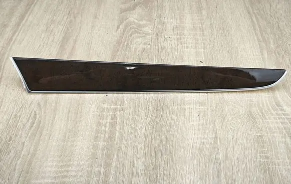 Audi Q5 SQ5 8R Front door trim bar 8R0867409AA