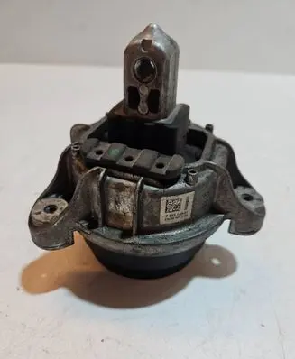 BMW 5 F10 F11 Engine mount bracket 7935149