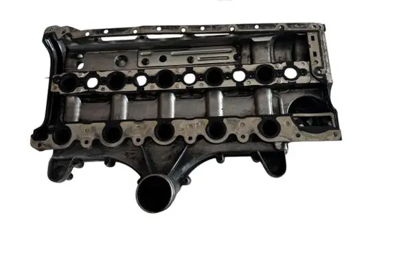 Volvo XC90 Rocker cam cover 08692397