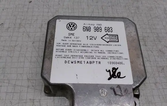 Seat Alhambra (Mk1) Airbag control unit/module 6N0909603 5WK4137