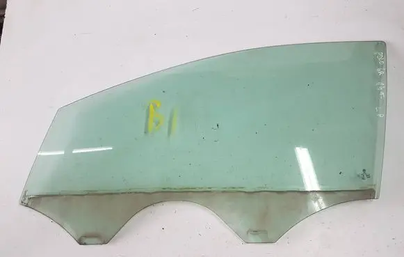 Volkswagen Polo V 6R Front door window glass four-door 