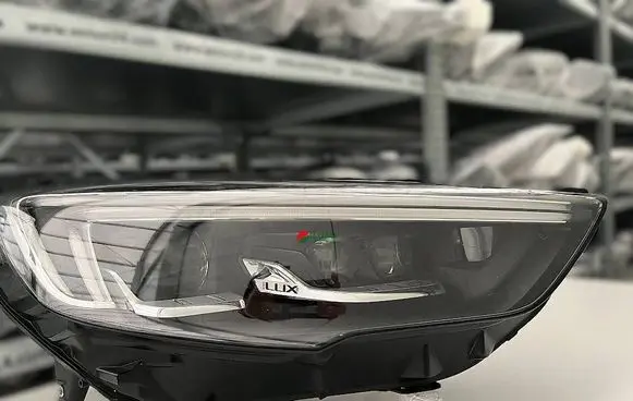 Opel Insignia B Headlight/headlamp 39122975 10504300001 662588537