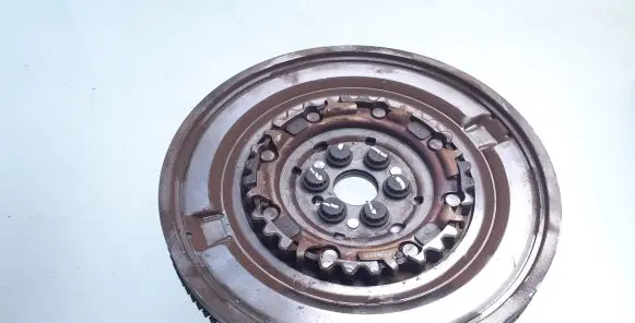 Hyundai Tucson TL Dual mass flywheel 232002B590
