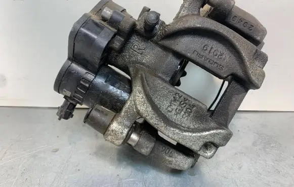Subaru Forester SK Rear brake caliper 26620SJ000