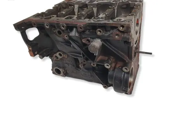 Volkswagen Golf VII Engine block DDY 04L023A