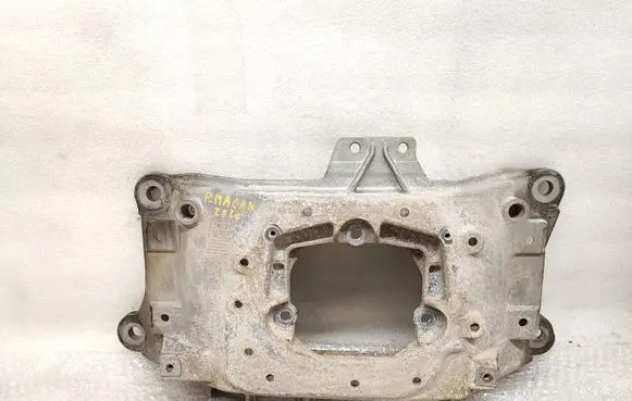 Porsche Macan (95B) Gearbox mounting bracket
