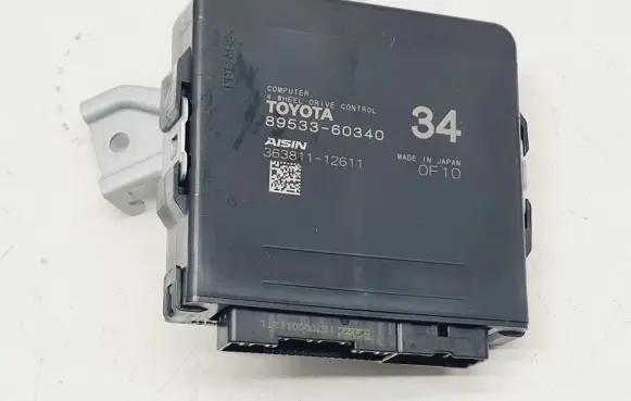 Toyota Land Cruiser (J150) Transfer box differential control unit 8953360340 36381112611