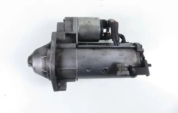 Volkswagen PASSAT B5.5 Starter motor