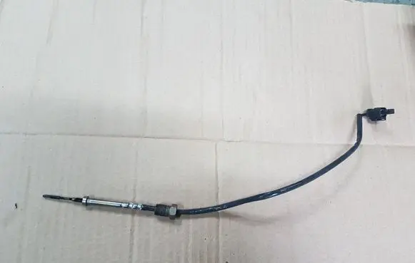 BMW 5 F10 F11 Lambda probe sensor 8570232