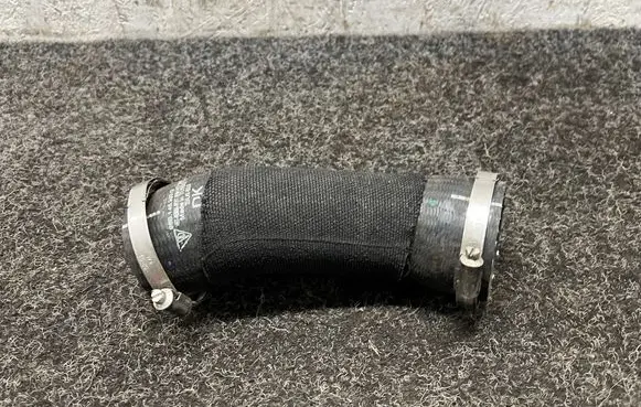 Porsche Macan (95B) Intercooler hose/pipe 95B145993G