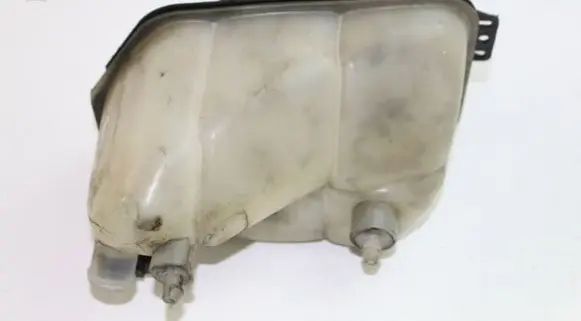 Mercedes-Benz E W212 Coolant expansion tank/reservoir 2115000049