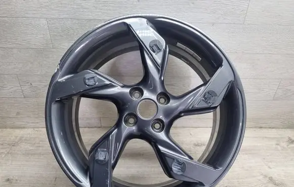 Opel Adam R18 alloy rim 13380525