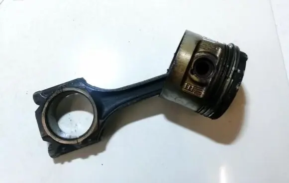 Audi 80 90 B3 Piston with connecting rod