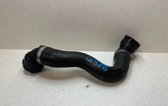 Mercedes-Benz C W205 Engine coolant pipe/hose a2055013482