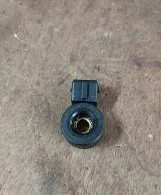 Chrysler Town u0026 Country V Detonation knock sensor 68166540AA