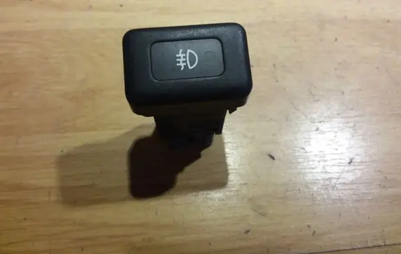 Fog light switch