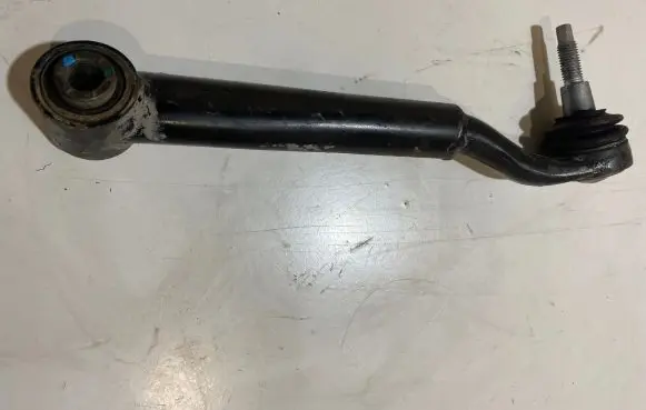 Ford Mustang VI Front lower control arm/wishbone FR3C3A423AA