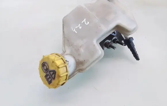 Master brake cylinder
