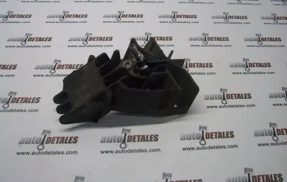 Nissan Qashqai+2 Engine mounting bracket 8200771226