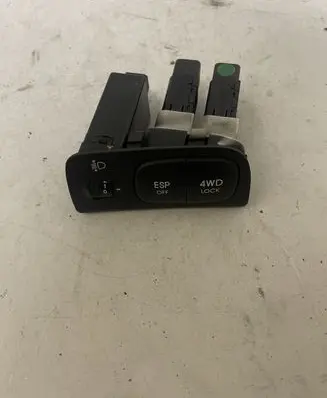 Traction control (ASR) switch