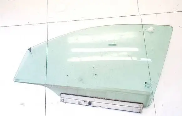 Opel Astra H Front door window glass four-door AS2M3240DOT682