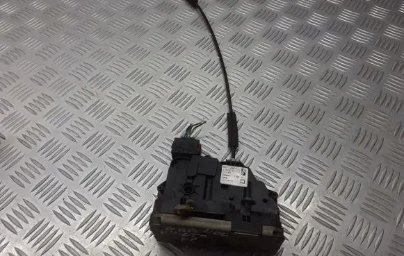 Fiat Grande Punto Front door lock 55702904