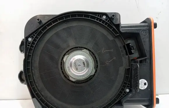 BMW 1 F40 Subwoofer speaker 7927998