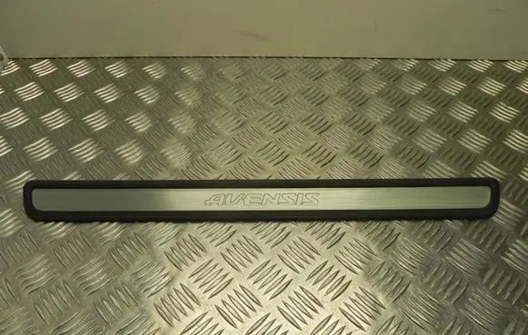 Toyota Avensis T270 Sill 6791105030 T773