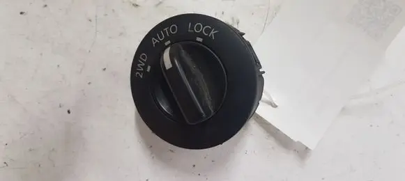Nissan X-Trail T30 Differential lock switch 