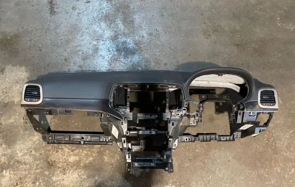 Jeep Grand Cherokee Dashboard P01345463BL P01345463BA