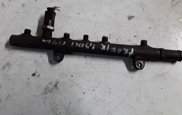 Renault Trafic II (X83) Fuel main line pipe 0445214024 7700114017