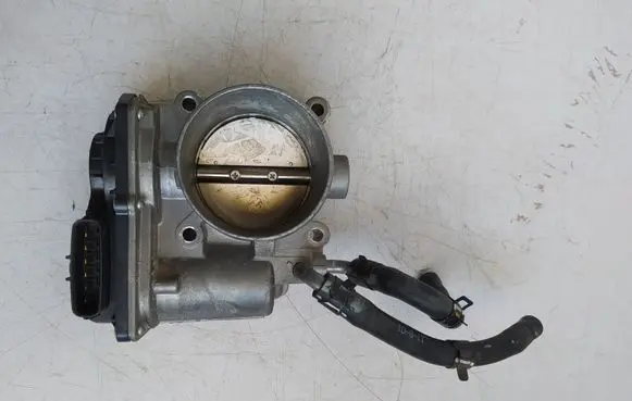 Hyundai Elantra Throttle valve 351002E00