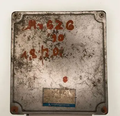 Mazda 626 Engine control unit/module E2T01771 FE6C