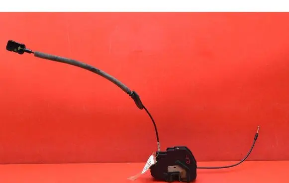 Renault Captur Rear door lock 825005865R