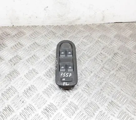 Renault Megane II Electric window control switch 025330 156018070C