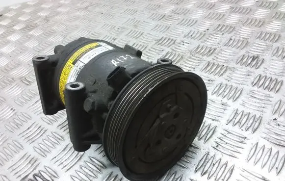 Renault Scenic II - Grand scenic II Air conditioning (A/C) compressor (pump) 8200316164