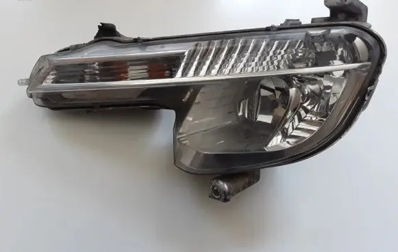 Peugeot 508 Front fog light 9670476280