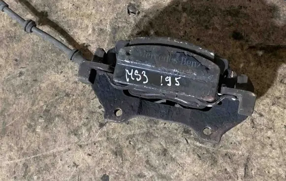 Mercedes-Benz GLE (W166 - C292) Front brake caliper 4895