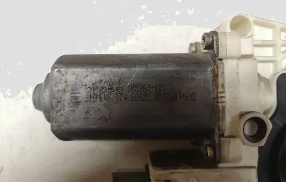 Citroen C5 Rear door window regulator motor 105264103 103315102
