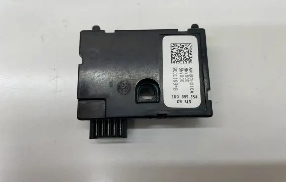 Volkswagen Jetta V Steering angle sensor 1K0959654