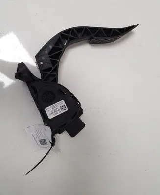 Audi A4 S4 B8 8K Accelerator throttle pedal 8K1723523A