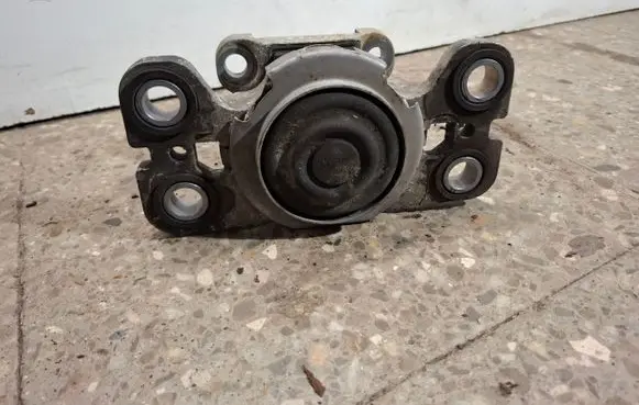 Volvo XC60 Engine mount bracket 8G9N7M121