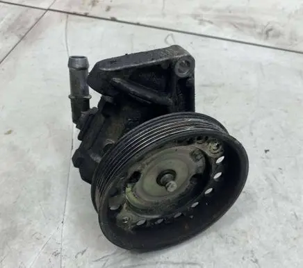 Volvo XC70 Power steering pump 31201150 6G923A696MD 7692974130