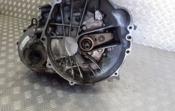 Honda FR-V Manual 5 speed gearbox JVF7