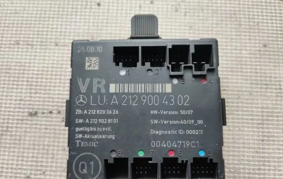 Mercedes-Benz C W204 Door control unit/module A2129004302 A2128203626 A2129028101